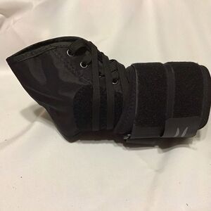 Hely & Weber Large  Lace-Up Ankle Brace Adjustable Hook n Loop Straps